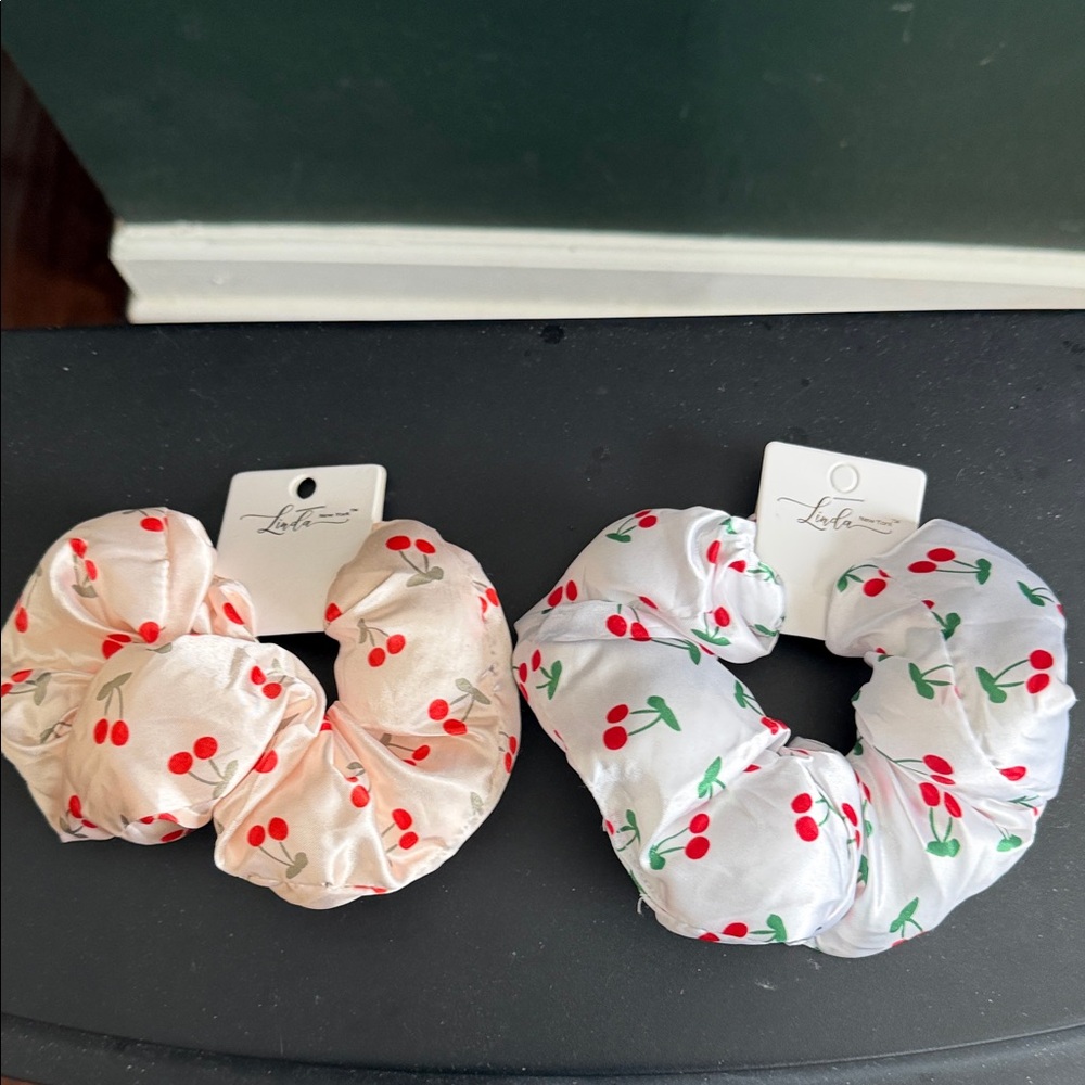 Cherry Print Scrunchie -‎ White / Pink Options